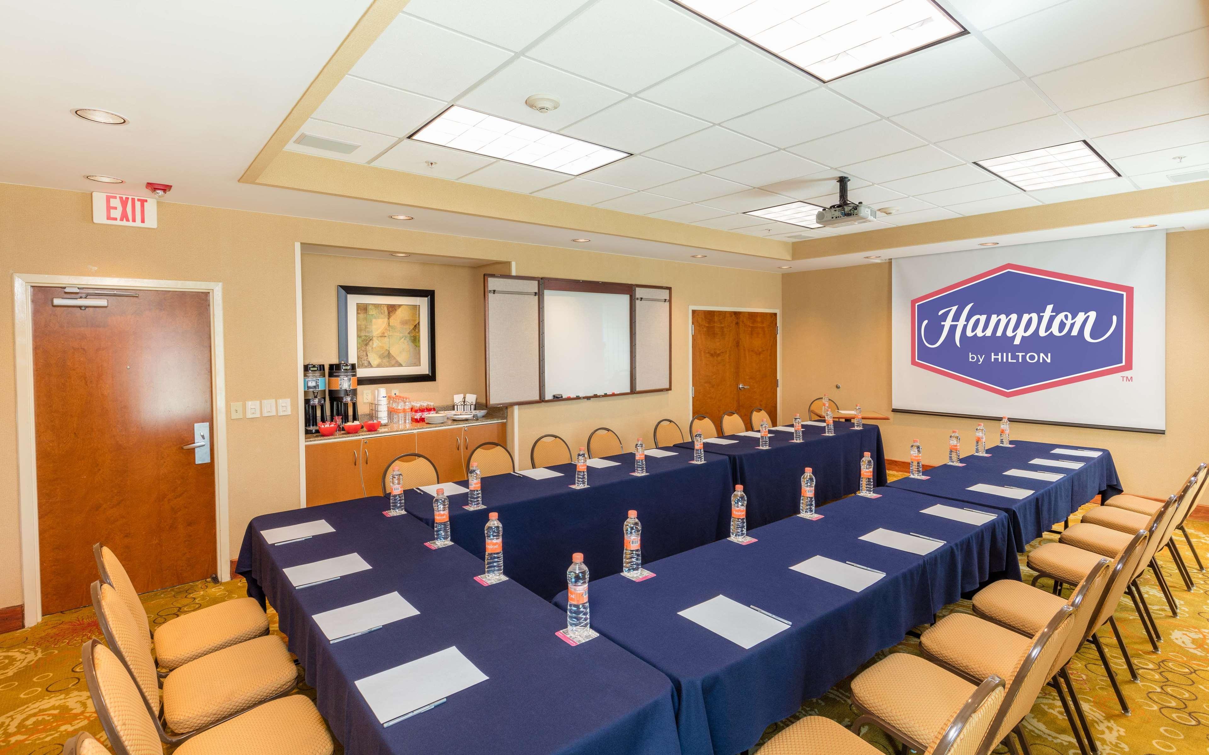 Hotel Hampton By Hilton Queretaro Tecnologico Zewnętrze zdjęcie