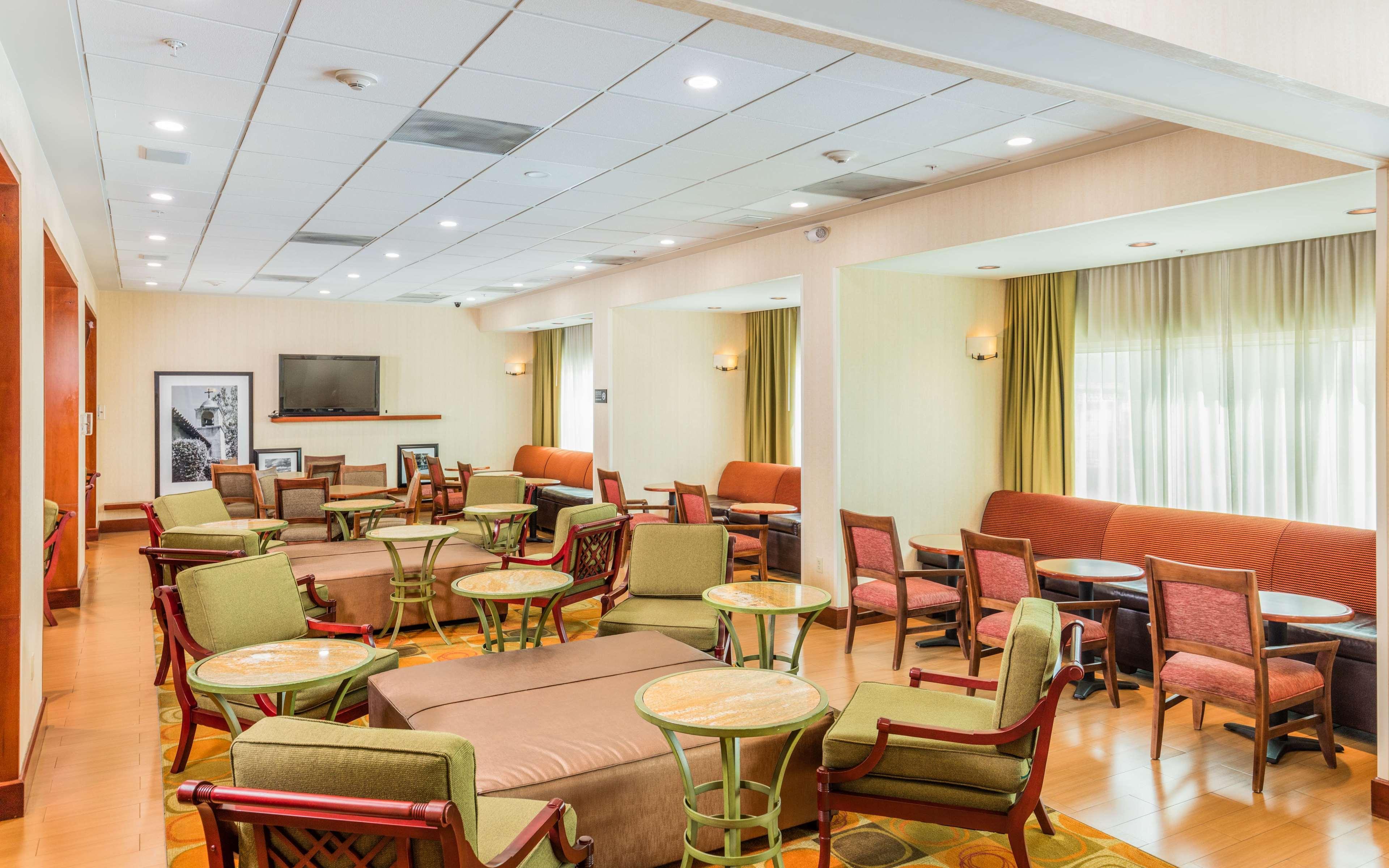 Hotel Hampton By Hilton Queretaro Tecnologico Zewnętrze zdjęcie