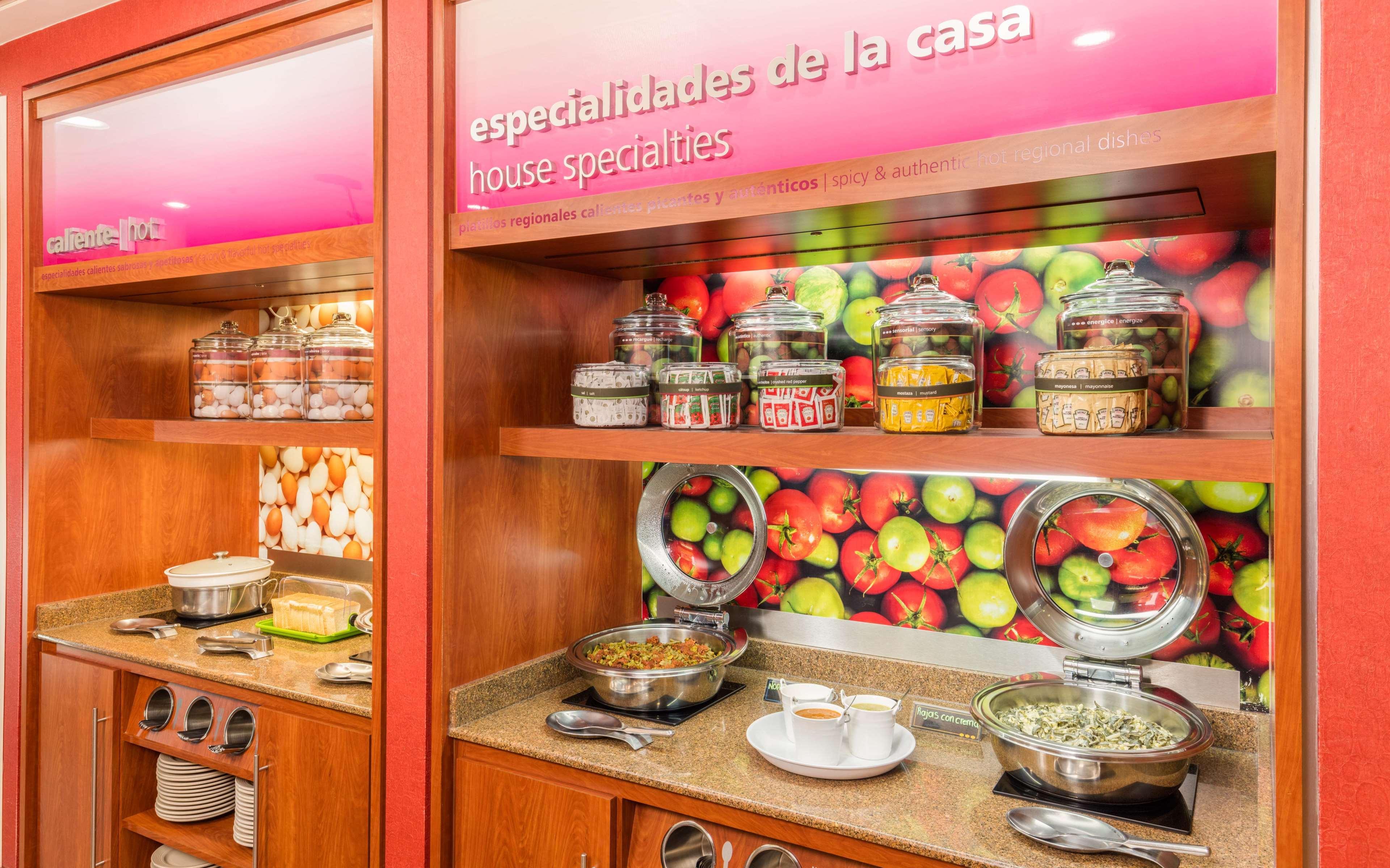 Hotel Hampton By Hilton Queretaro Tecnologico Zewnętrze zdjęcie