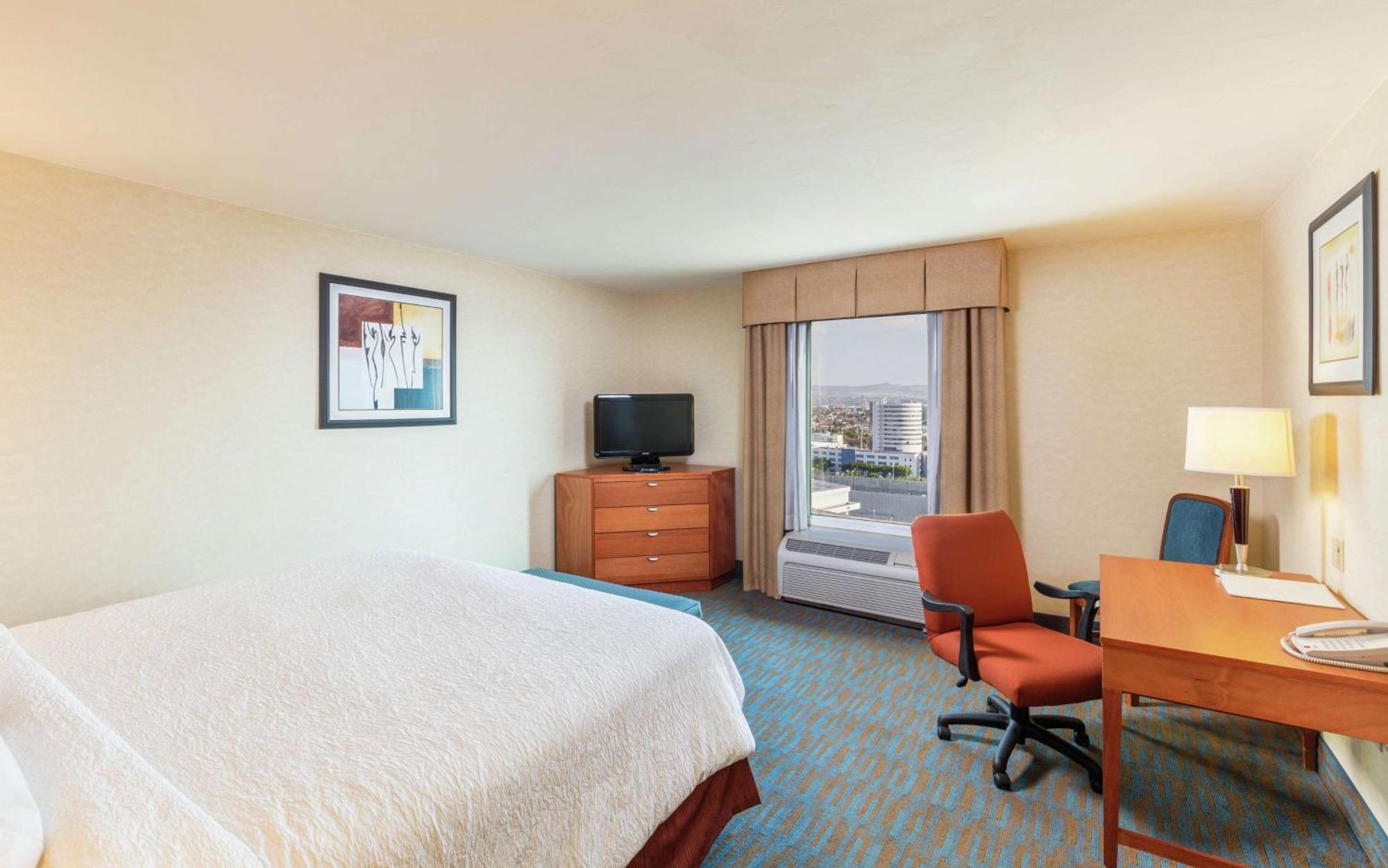 Hotel Hampton By Hilton Queretaro Tecnologico Zewnętrze zdjęcie