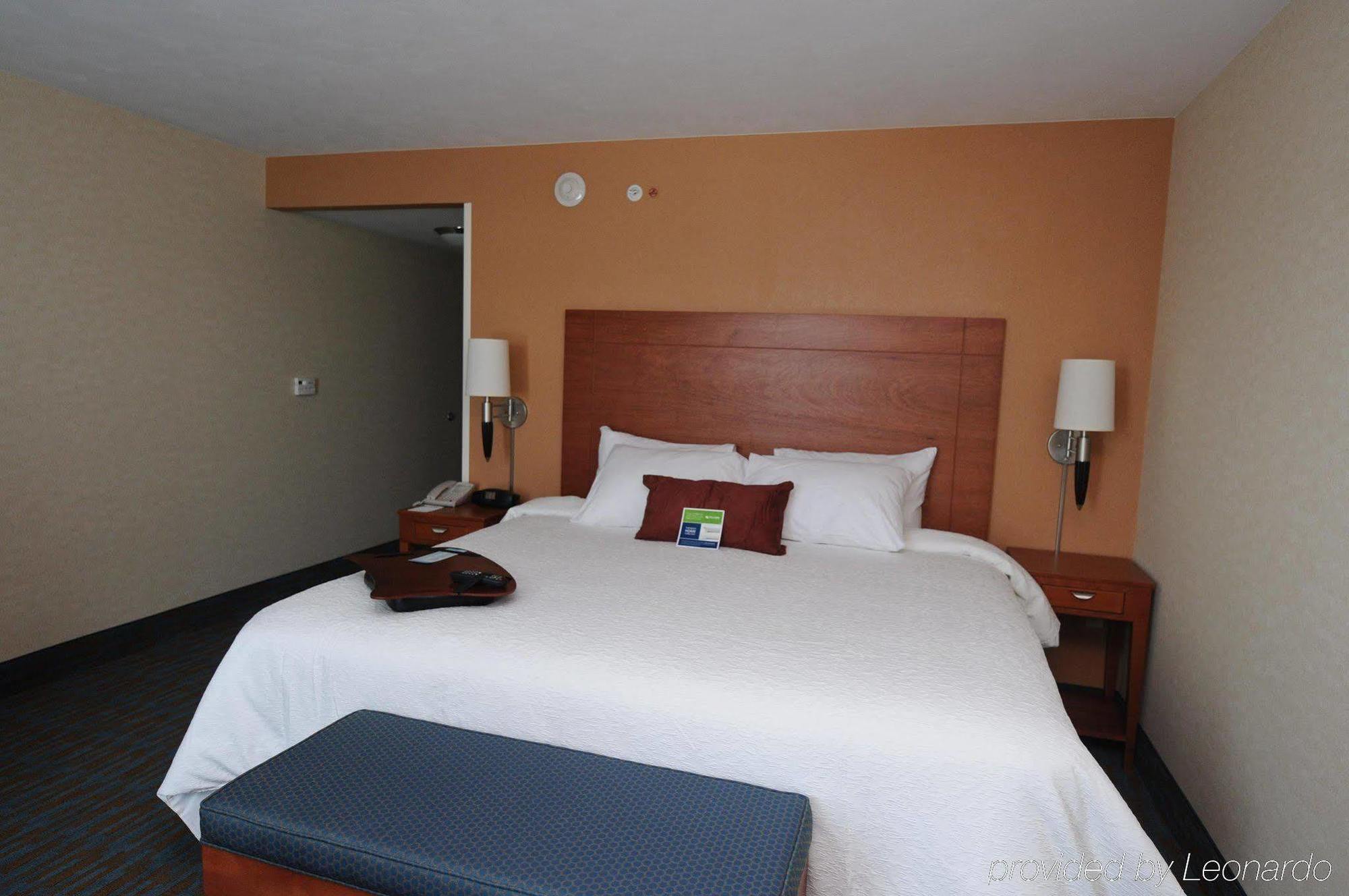 Hotel Hampton By Hilton Queretaro Tecnologico Pokój zdjęcie